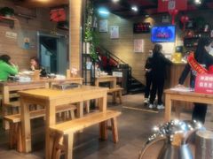 -管氏翅吧(护国寺店)