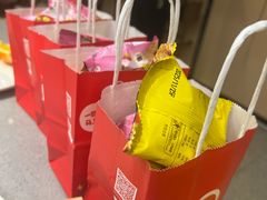 -海底捞火锅(新松江路生日主题店)