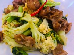 -临界音乐酒馆·小龙虾·江湖菜(华熙LIVE·鱼洞店)