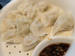 -娜仁图雅蒙古美食村(33小镇店)