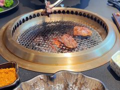 -铭牛烧肉·和牛海鲜自助(高新月牙湖店)