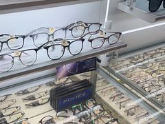 -美式眼镜·授权蔡司.依视路.尼康.豪雅.明月(南翔印象城店)