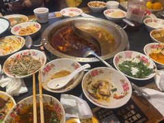 -沸炉重庆老火锅(军事博物馆店)