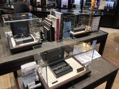 -溥仪眼镜PUYI OPTICAL(国贸商城店)
