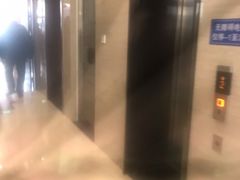 -上海市宝山区房地产交易中心-地下停车场