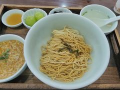 -蟹上黄·蟹黄面·江南糖水(人民广场店)