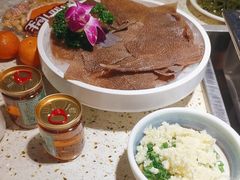 -二荆条·蜀鲜汇城市森林火锅