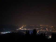 -鬼笑石后山停车场