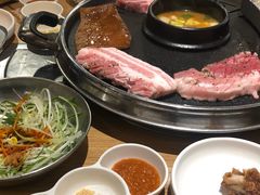-江南猪肉商会无限续吃(弘大店)