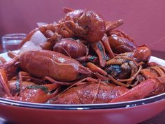 -虾弄弄海派小龙虾·牛羊蝎子火锅