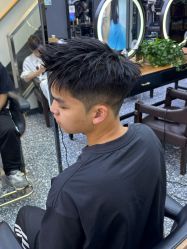 -藤野造型专业烫染接发