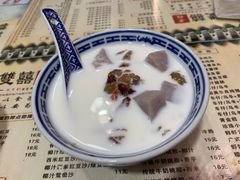 传统牛奶桃胶加香芋-双喜老铺(人民广场店)