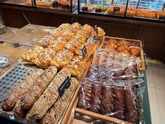 -红跑车蛋糕世界(网巾市店)