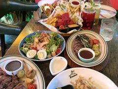 -Famous肥猫墨西哥音乐餐吧(五棵松华熙LIVE店)