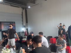 -天津波士信达奔驰4S店(卫津南路店)