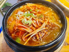 泡菜汤-喜来稀肉(北外滩白玉兰广场店)