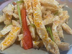 -亮亮面馆(经六路店)