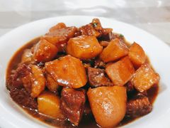 土豆烧牛腩-华春餐馆(鱼山路店)