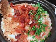 招牌腊味煲仔饭（中份）-四季缤纷椰子鸡(雨花亭凯德广场店)