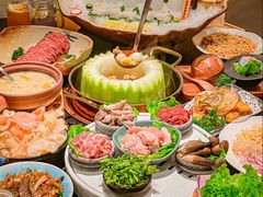 -得意咚瓜·顺德鱼生·冬瓜火锅(深圳首店)