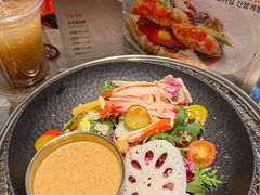 -草家酱蟹炭火烤肉店(珲春南路一店)