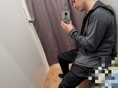 -优衣库(南宁安吉万达广场店)