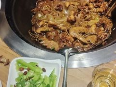 -咱屯子铁锅炖直营店(保利店)