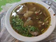 -布尔津河堤夜市