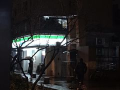 -全家便利店(长江西路店)