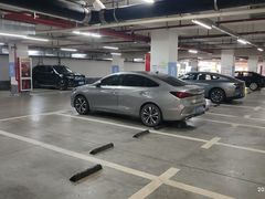 -大融城-停车场