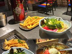 -马路牙子烧烤音乐酒馆(望京店)