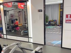 -健变健身俱乐部(前海天虹商场店)