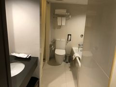 -曼谷湄南河畔华美达广场酒店