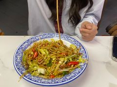 -赣南粉局·江西锅气炒米粉(南京西路店)