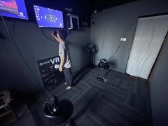 -VR 间客漫·PS电玩·虚拟现实包间游戏电竞(街道口店)
