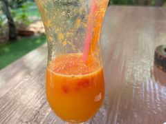 -月亮眼花园餐厅书吧酒吧