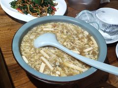 -东来菜馆•手抓海鲜家常菜•海鲜锅贴(鸽子窝店)