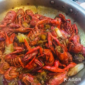 这是我这两个月第一次吃新鲜的猪肉，之前都是冻的