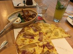 -必胜客(WOW南雄店)