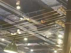 -两三事小郡肝串串香火锅(桂庙店)