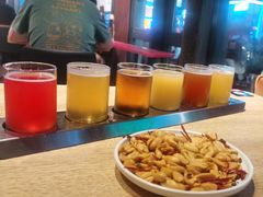 -牛啤堂精酿啤酒餐吧(五棵松华熙店)