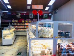 面包甜点陈列柜-百年义利(幸福大街店)