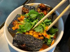 黑色经典臭豆腐-黑色经典臭豆腐·湖南特产(步行街店)