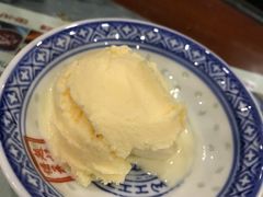 -赵记传承特色牛奶甜品(泉城广场店)