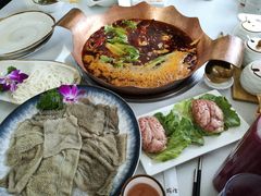 -墨居上隐·院子里火锅(峨眉店)