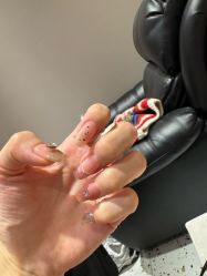 -悦指间美甲美睫美肤