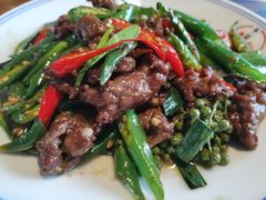 -茅台镇网红溶洞餐厅·茅帮菜馆