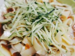 -艾力江和田馕坑烤肉店
