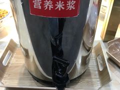 -裕新楼粉面馆·石磨手工粉(四方坪店)