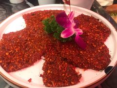 霸气小嫩牛-热火朝天鲜切牛肉火锅(南强街巷店)